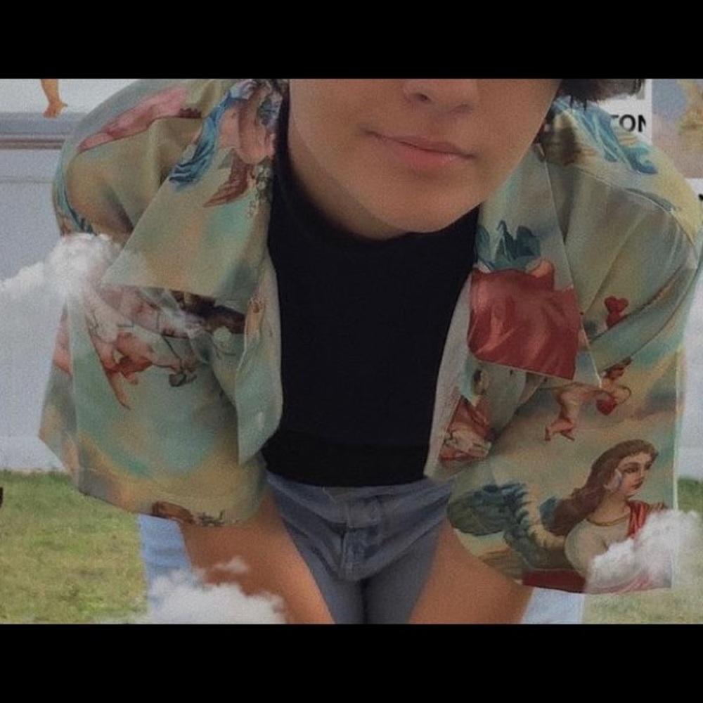 angelic button up - Picture 4 of 4